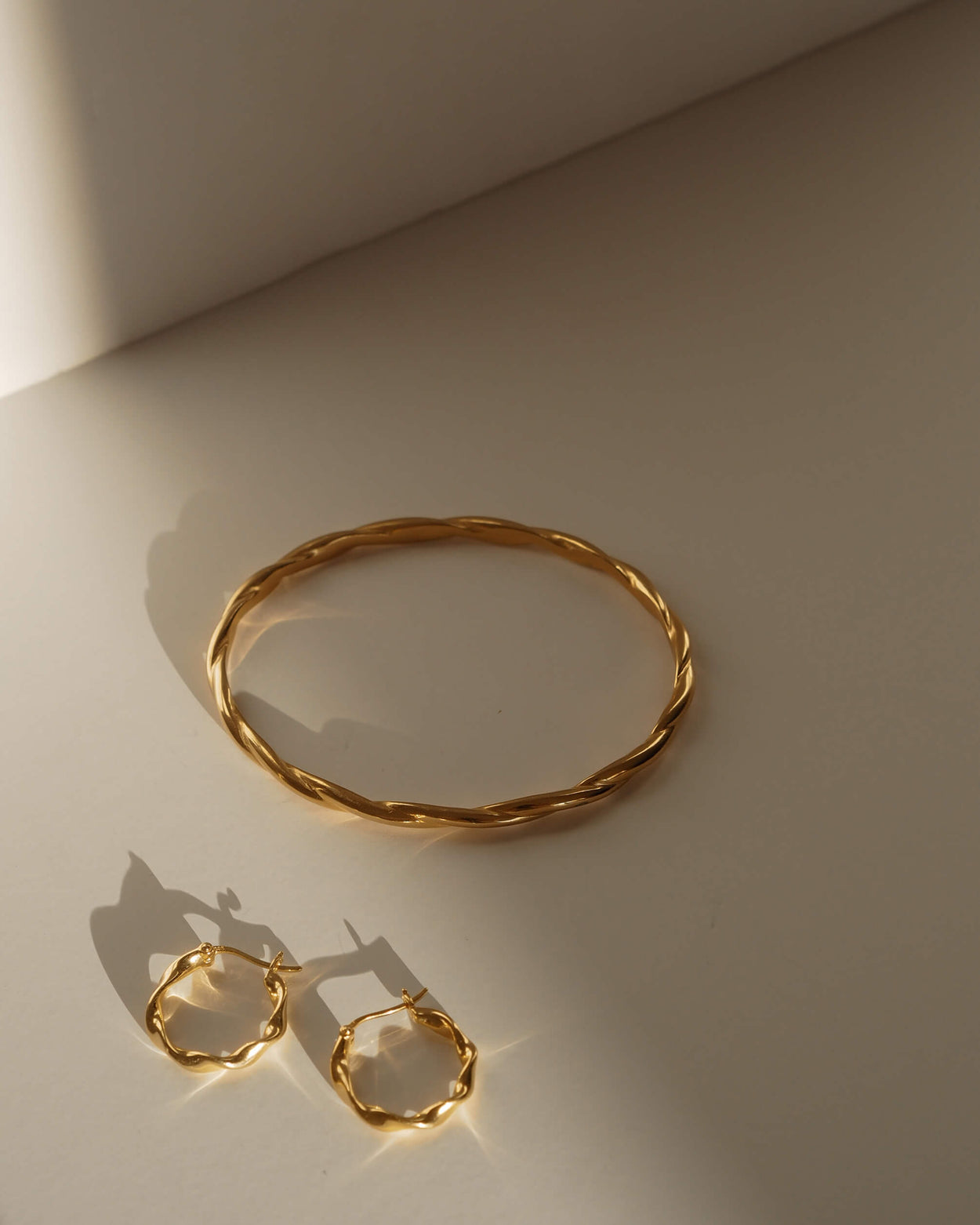 WAVE HOOPS (18K GOLD PLATED) IMAGE 3
