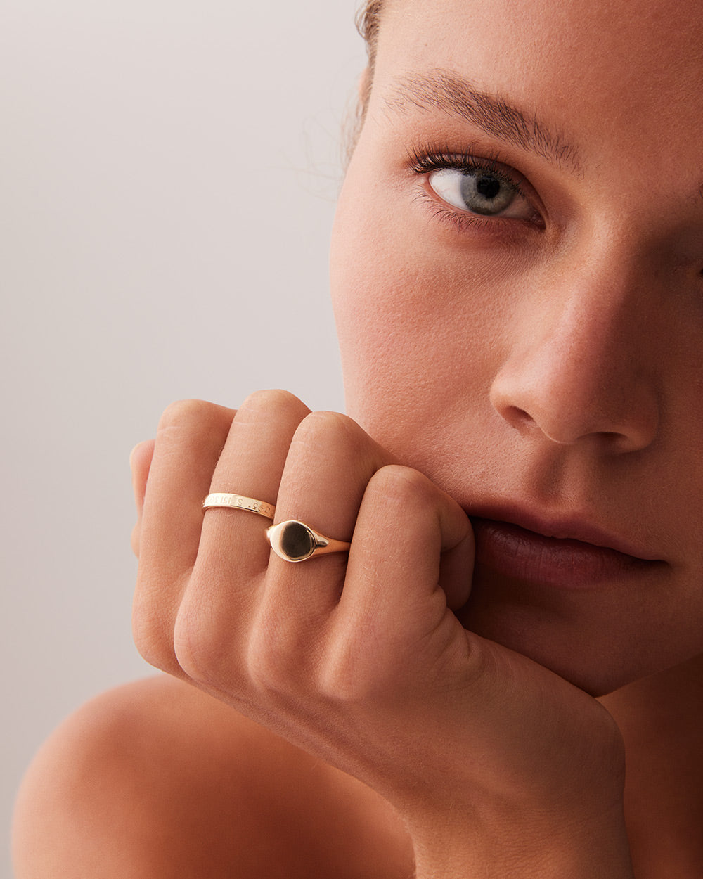 CLASSIC SIGNET RING (9K GOLD) IMAGE 5