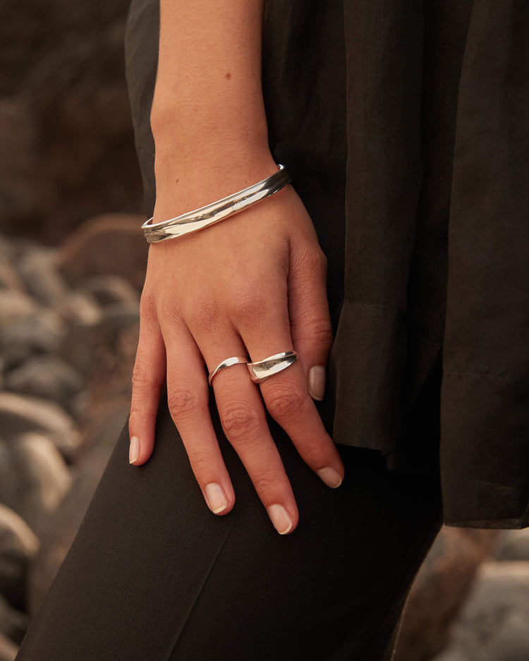 FOLD BAND RING (STERLING SILVER)